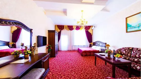 Valencia Hotel | Krasnodar Krayı - Krasnodar