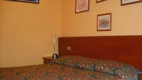 Hotel Edy | Lombardy - Milano (ve civarı) - Milano