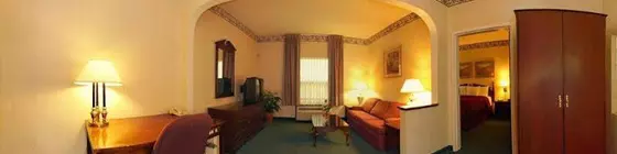 Clarion Inn & Suites Northwest | Indiana - Indianapolis (ve civarı) - Indianapolis