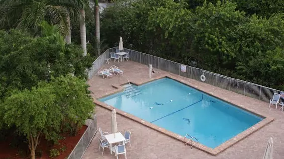 Days Inn Fort Lauderdale Airport North | Florida - Fort Lauderdale (ve civarı) - Fort Lauderale