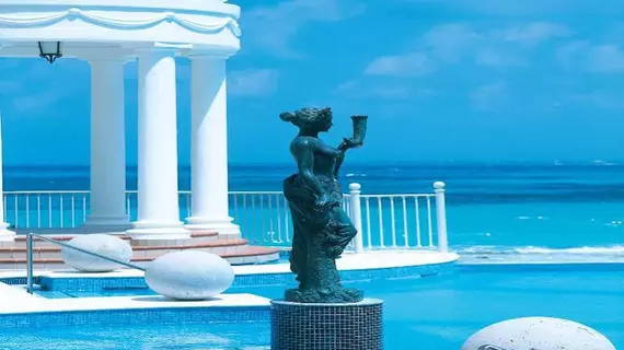 Riu Palace Las Americas All Inclusive | Quintana Roo - Benito Juárez - Cancun (ve civarı) - Oteller Bölgesi - Avenida Kukulkan