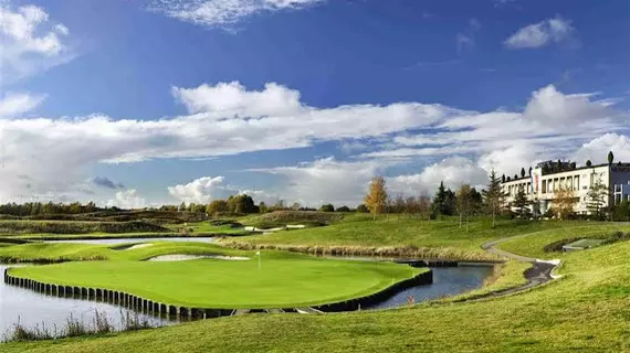 Novotel Saint Quentin Golf National | Ile-de-France - Yvelines (bölge) - Magny-les-Hameaux