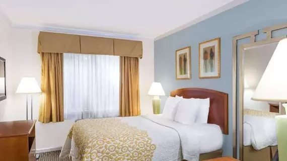 Days Inn Miami/Airport North | Florida - Miami (ve civarı) - Miami Springs