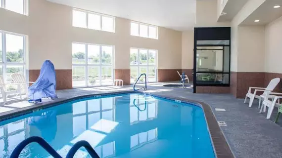 Comfort Inn & Suites Harrisonville | Missouri - Clinton - Harrisonville