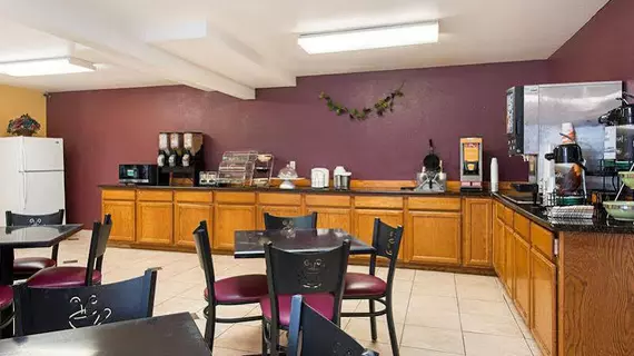 Rodeway Inn & Suites Blanding | Utah - Blanding