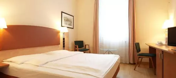 InterCityHotel Berlin | Berlin (ve civarı) - Friedrichshain-Kreuzberg - Friedrichshain