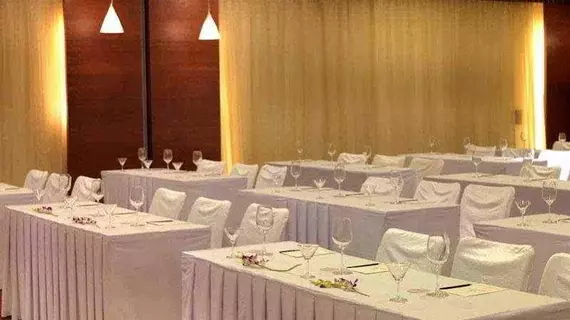 Royal Orchid Resort & Convention Centre | Karnataka - Bengaluru (ve civarı) - Bengaluru - Yelahanka