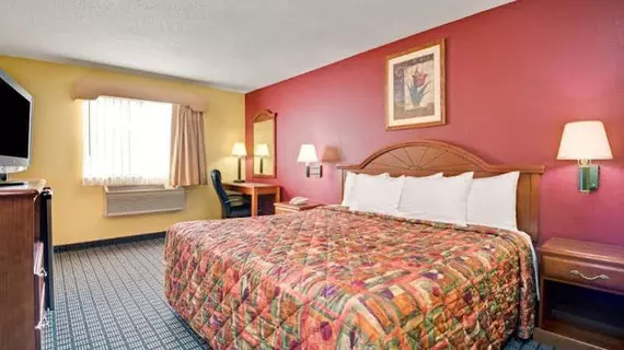 Days Inn - Torrington | Connecticut - Torrington (ve civarı) - Torrington