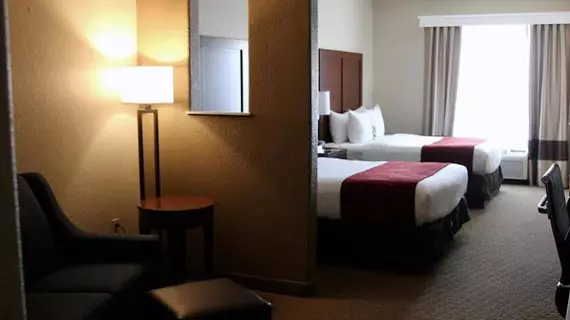 Red Roof Inn & Suites Addison | Teksas - Dallas (ve civarı) - Addison