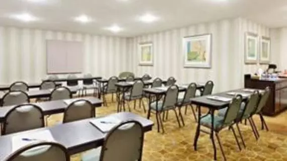 Holiday Inn Express Hotel & Suites Greenwood | Güney Karolayna - Greenwood