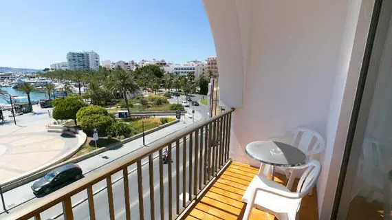 The WHITE Apartments by Ibiza Feeling | Balearic Adaları - İbiza Adası - Sant Antoni de Portmany