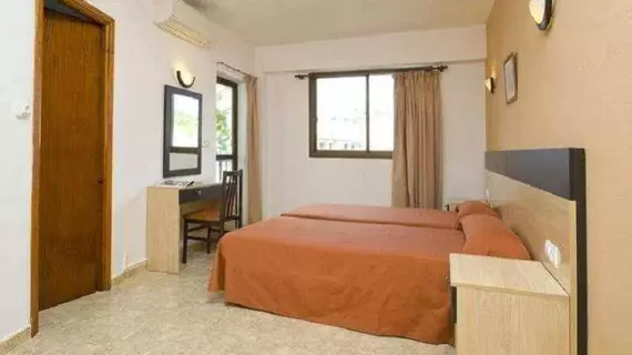 Hostal Horizonte | Balearic Adaları - İbiza Adası - Sant Antoni de Portmany