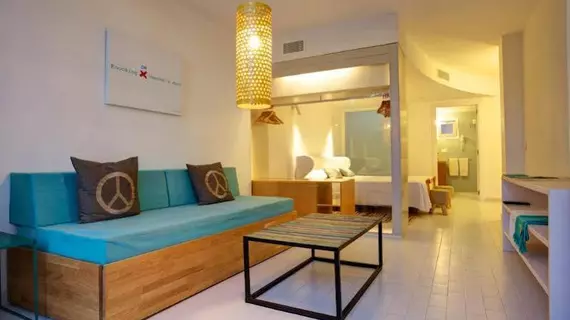 Santos Ibiza Coast Suites | Balearic Adaları - İbiza Adası - Sant Josep de sa Talaia - Playa d'en Bossa