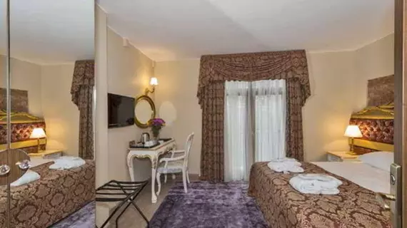 By Murat Royal Hotel |  Istanbul  - Beyoğlu - Sütlüce Mahallesi