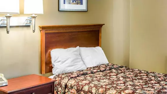 Econo Lodge Warrensville | Ohio - Cleveland (ve civarı) - Warrensville Heights