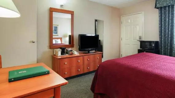 Quality Inn Airport East | Teksas - El Paso (ve civarı) - El Paso