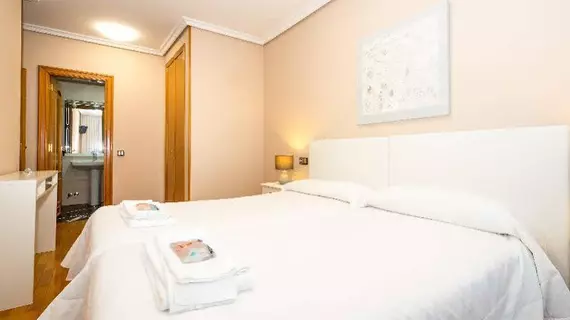 Gestión de Alojamientos Rooms | Navarra - Pamplona (ve civarı) - Pamplona - Ermitagaña