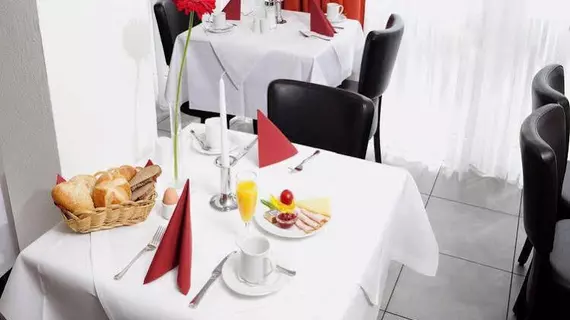 Quality Hotel Erlangen | Bavyera - Orta Franconia