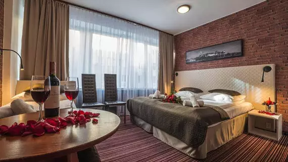 Hotel Delta | Küçük Polonya Voyvodalığı - Krakow (ve civarı) - Krakow