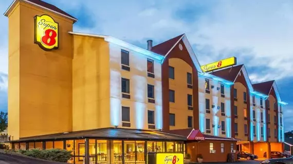 Super 8 Pigeon Forge | Tennessee - Gatlinburg - Pigeon Forge (ve civarı) - Pigeon Forge