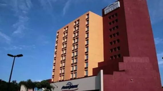 Howard Johnson Plaza Hotel Las Torres | Jalisco - Guadalajara (ve civarı) - Guadalajara