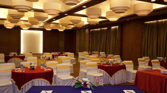 Royal Orchid Resort & Convention Centre | Karnataka - Bengaluru (ve civarı) - Bengaluru - Yelahanka