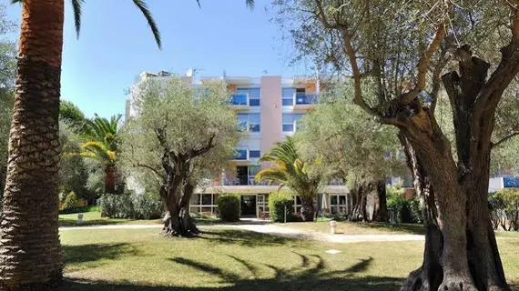 Residence iere Les Agapanthes | Provence - Alpes - Cote d'Azur - Var - Cannes (ve civarı) - Cannes