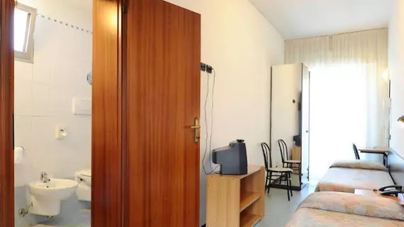 Hotel St Pierre | Emilia-Romagna - Rimini - Marina Centro