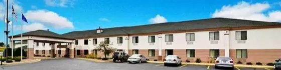 Comfort Inn & Suites Black River Falls | Wisconsin - Black River Şelaleleri (ve civarı) - Black River Şelaleleri