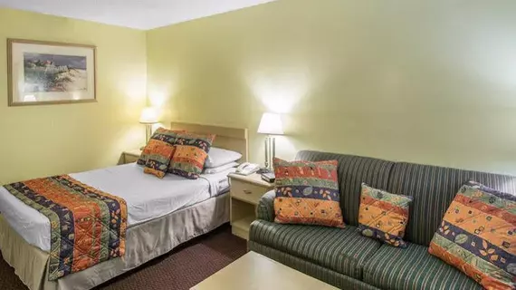 Econo Lodge Inn & Suites Maingate Central | Florida - Orlando (ve civarı) - Lake Buena Vista - Disney's Maingate East