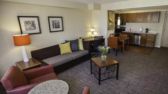 Residence Inn By Marriott Chicago Downtown/Magnificent Mile | İllinois - Chicago (ve civarı) - Chicago - Streeterville