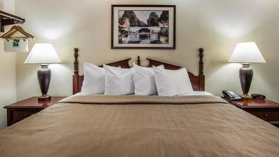 Quality Inn Richmond | Kentucky - Lexington (ve civarı) - Richmond