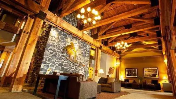 Tantalus Resort Lodge | Britanya Kolombiyası - Whistler - Whistler Village