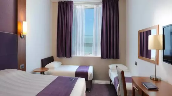 Premier Inn Dubai International Airport | Dubai - Dubai