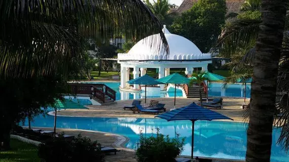 Southern Palms Beach Resort | Kwale İlçesi - Mombasa (ve civarı) - Diani Plajı