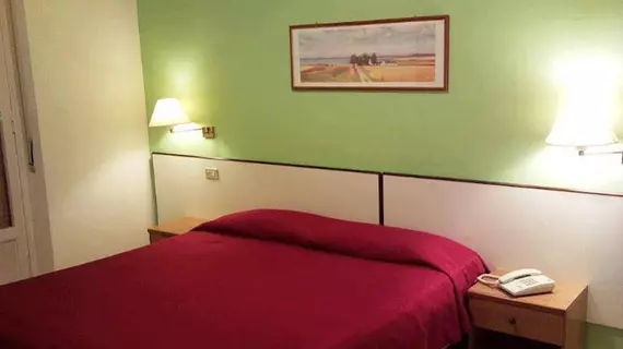 Hotel Bristol | Lombardy - Milano (ve civarı) - Kuzey Milano