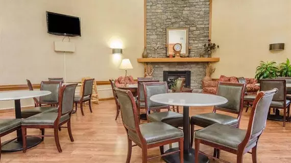 Quality Inn Louisville | Kentucky - Louisville (ve civarı) - Louisville - Jeffersontown