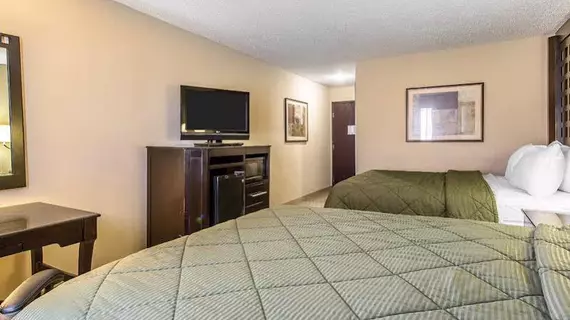 Quality Inn and Suites Durant | Oklahoma - Durant (ve civarı) - Durant