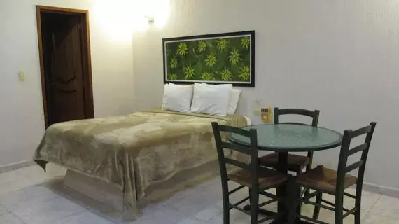 Quinta Margarita Suites | Quintana Roo - Solidaridad - Playa del Carmen