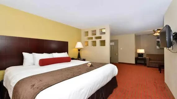 Quality Suites Nashville Airport | Tennessee - Nashville-Davidson - Nashville (ve civarı) - Nashville - Opryland - Donelson