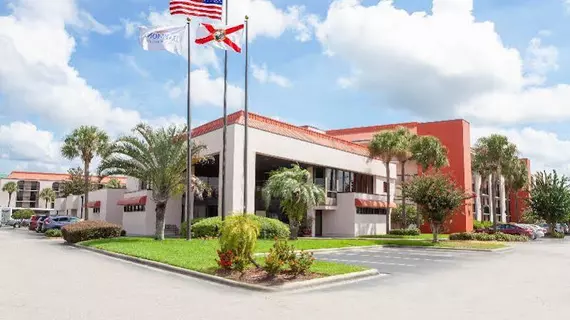 Baymont by Wyndham Orlando Universal Blvd | Florida - Orlando (ve civarı) - Orlando - Kum Gölü