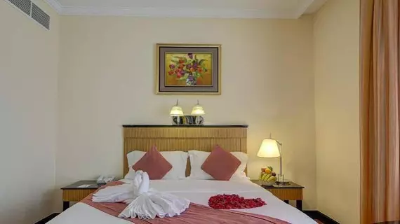 Rayan Hotel Corniche | Şarika - Sharjah