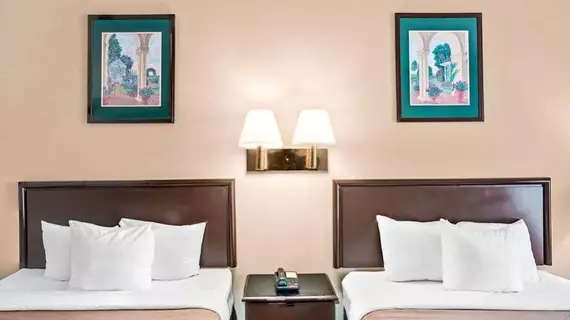 Baymont Inn and Suites Atlanta Airport South | Georgia - Atlanta (ve civarı) - College Park