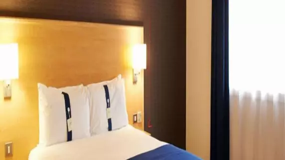 Holiday Inn Express Manchester Airport | Manchester (ve civarı) - Trafford - Altrincham