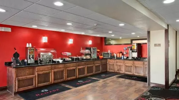 Ramada Inn Tulsa | Oklahoma - Tulsa (ve civarı) - Tulsa