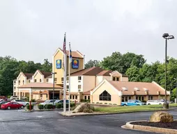 Comfort Inn & Suites Lavale | Maryland - Cumberland (ve civarı) - LaVale