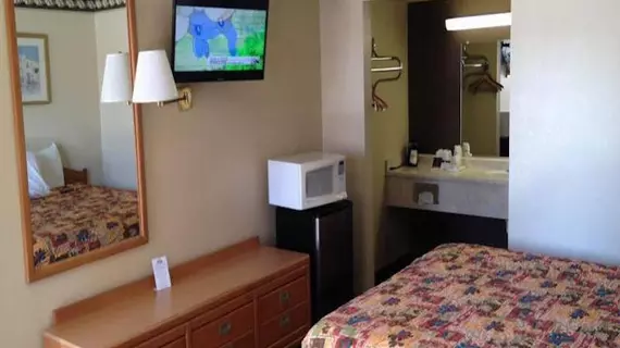 Days Inn Barstow | Kaliforniya - San Bernardino County - Victorville (ve civarı) - Barstow