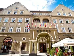 Hotel Coroana | Brasov - Brasov Eski Kent Bölgesi