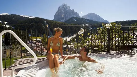 Hotel Interski | Trentino-Alto Adige - Güney Tirol (il) - Santa Cristina Val Gardena