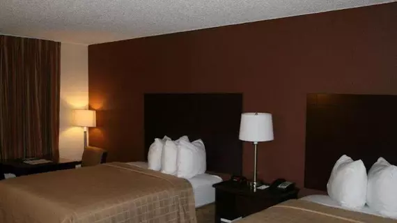 Quality Inn and Suites Oklahoma City | Oklahoma - Oklahoma City (ve civarı) - Oklahoma